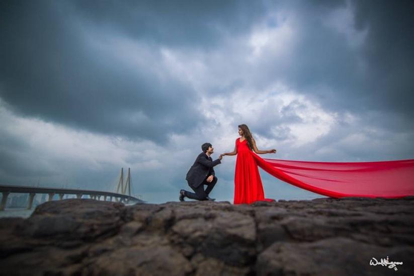 Top 10 Trending Couple Photoshoot Poses to bring out your chemistry on your  Goa trip! - Lokaso, your photo friend