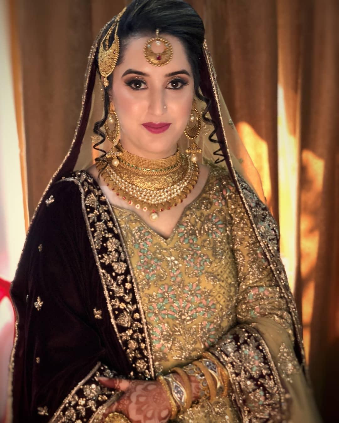 Top Pakistani Bridal Dresses To Look Your Elegant Best 2035
