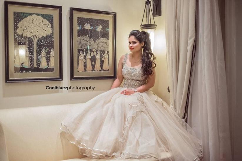 Buy engagement gowns for bride women in India @ Limeroad