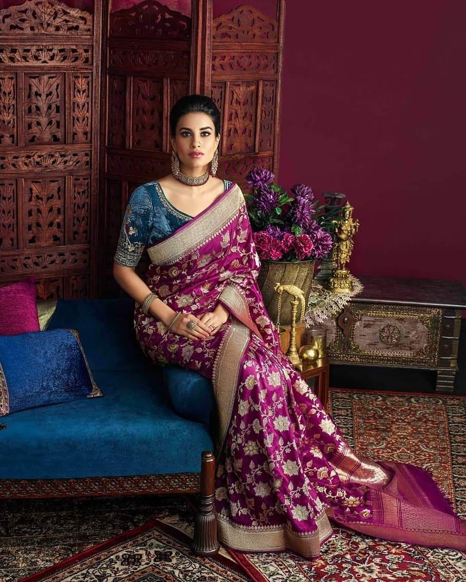 Discover the Elegance of Fabulous Wine Color Banarasi Silk Saree: Your  Guide to the Perfect Heavy Look Saree - Sanskriti Cuttack