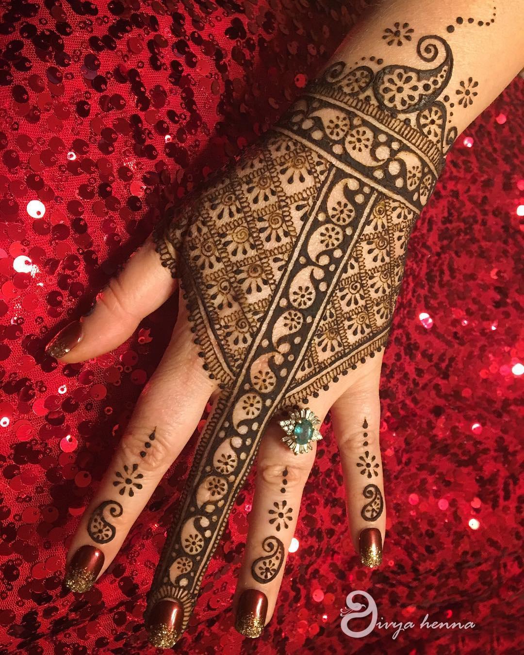 10 Adorable Bajuband Mehndi Designs with Images! | Mehendi, Mandala,  Alphabet