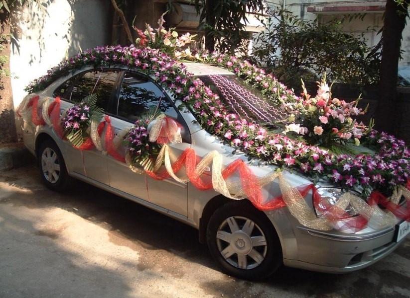 Wedding car decoration - Indian style #Traditional #weddingcar