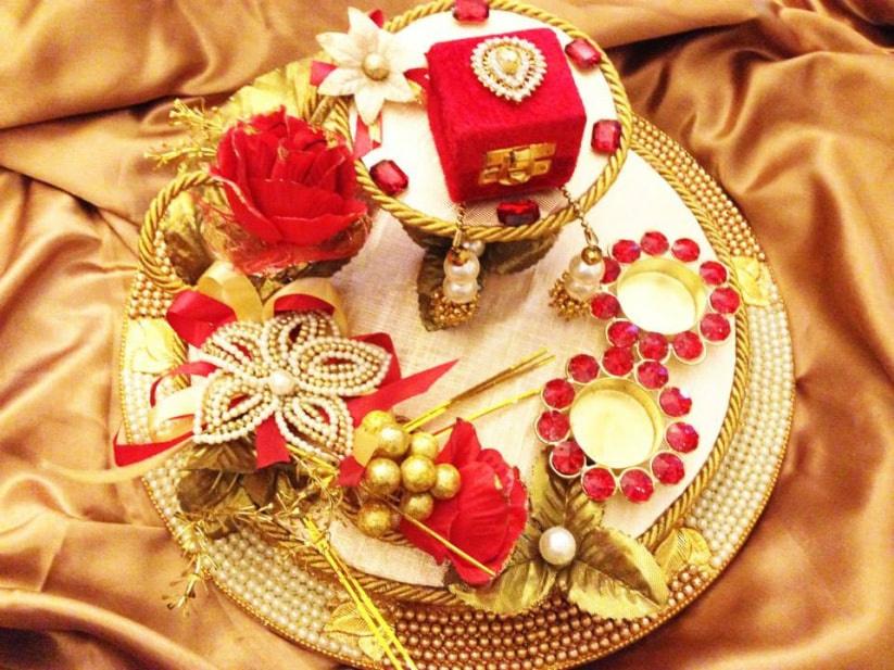 Elegant Engagement Ring Decoration Thali: Craftsmanship Meets Tradition