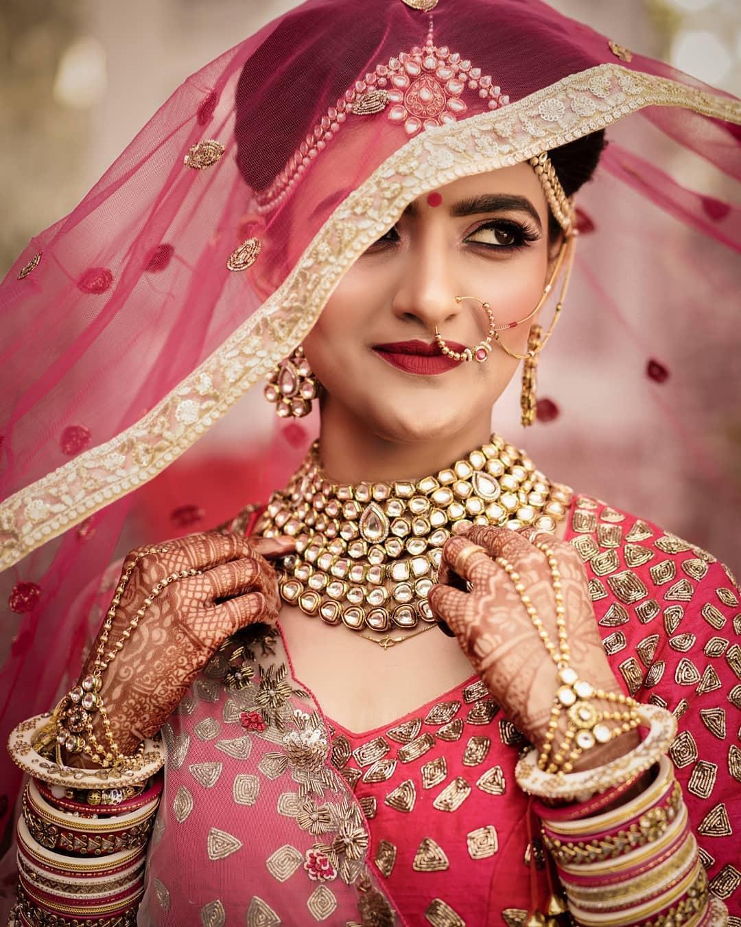 White Color Kundan Jewellery Set for Lehenga | FashionCrab.com