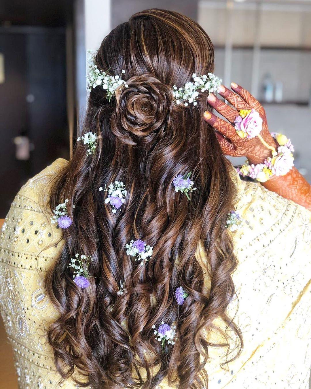 Coloured Baby Breath  Gypsos For Your Bridal Hairstyle Inspiration   WedMeGood