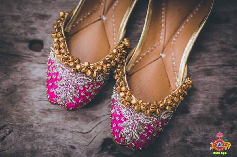 18 Bridal Jutti Online Stores To Get A Dainty Set of Haute Shoes