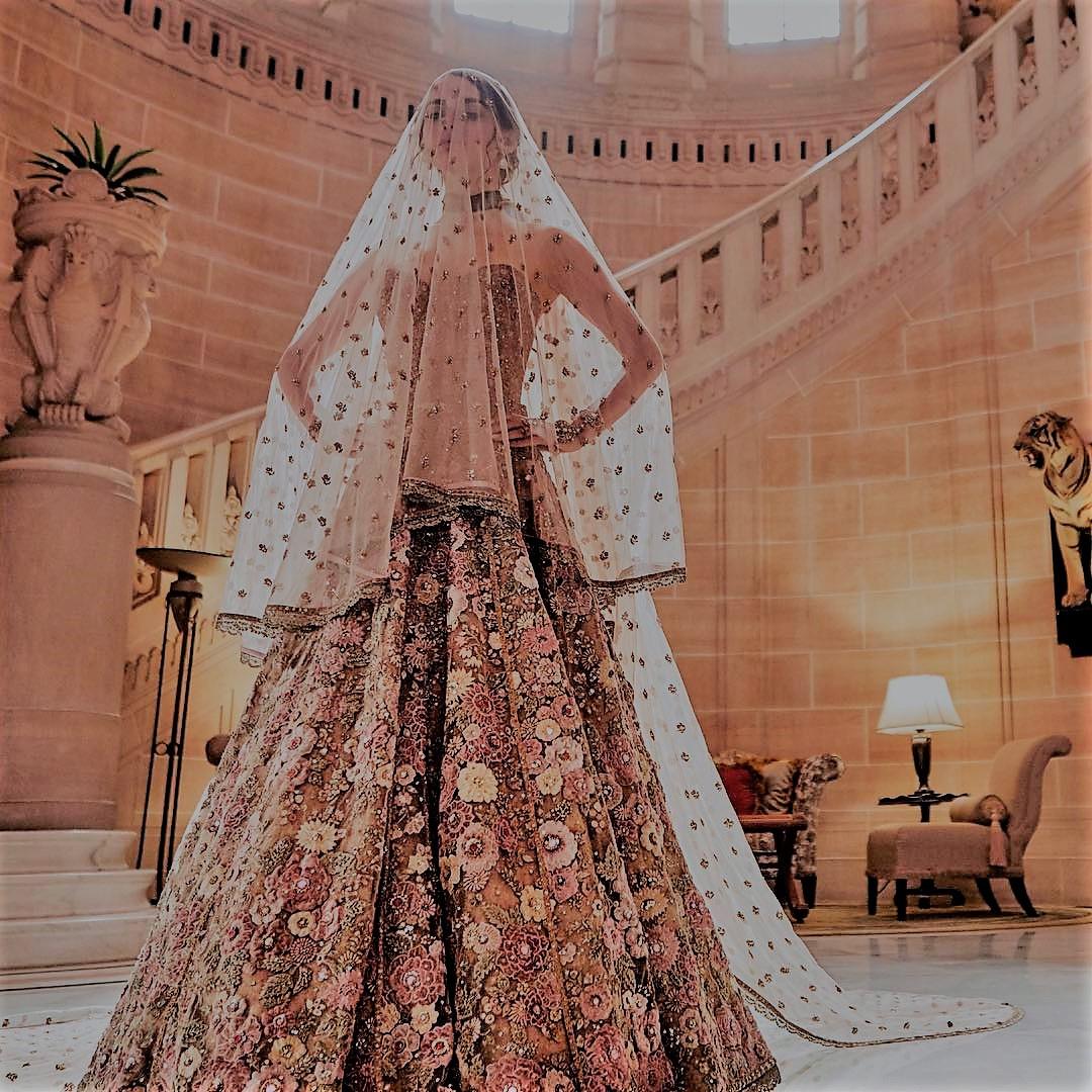 Sabyasachi to Manish Malhotra: Best ivory-hued bridal lehengas from Indian  designers​ | Times of India