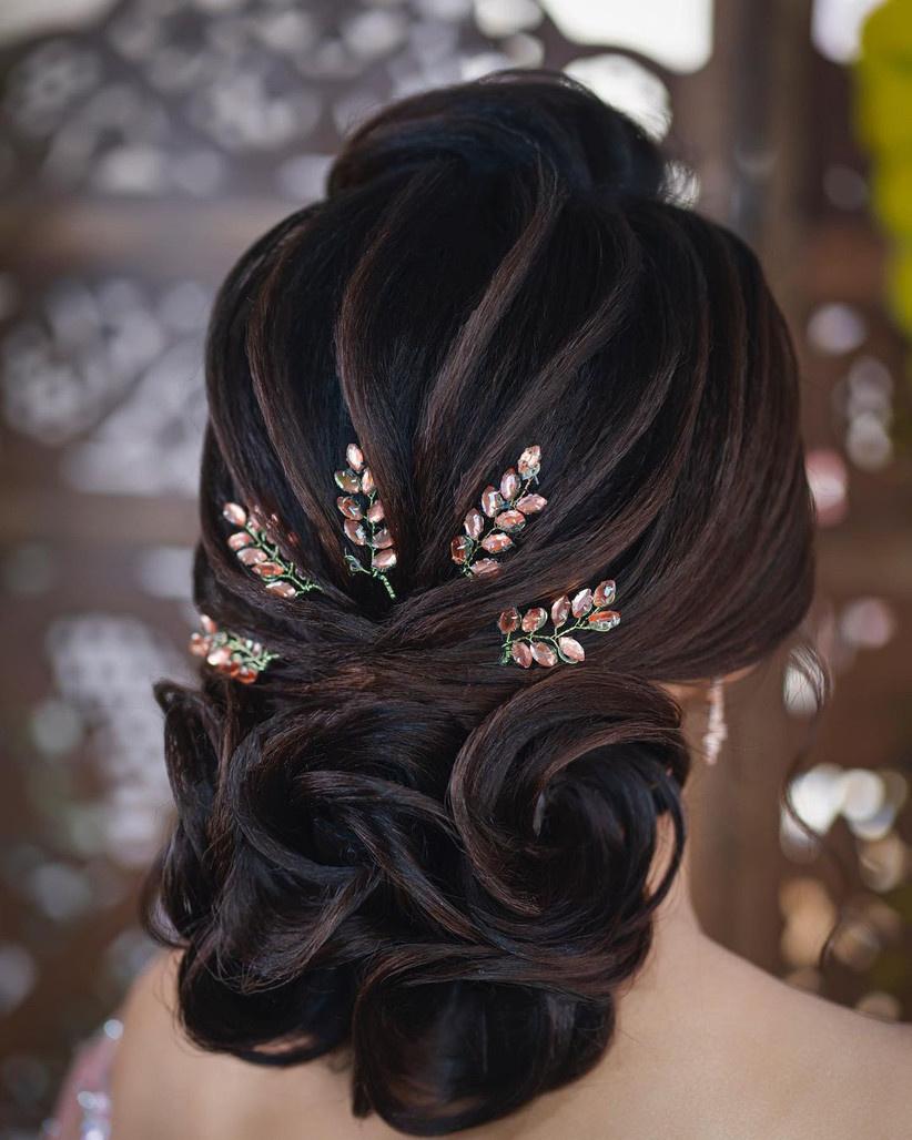 20 Hair-Down Wedding Hairstyles for Glam Brides