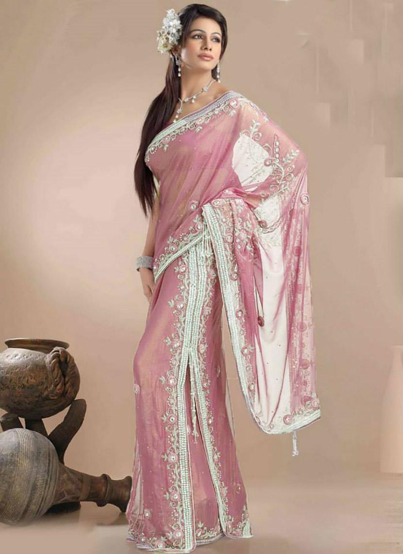 Awe-inspiring Baby Pink Saree Images for Pre-wedding Events