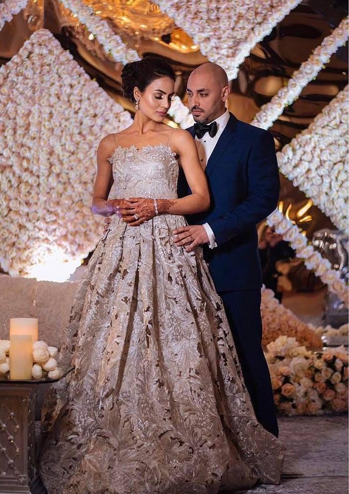 Chic Gown Sleeve Designs Every Millennial Bride Must-tries out this Wedding  Season