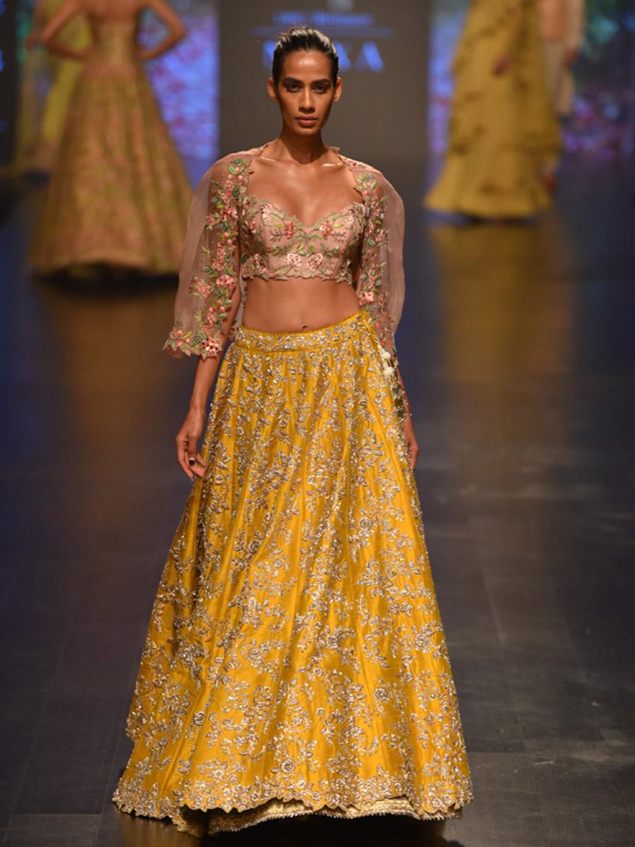 Unique Lehenga: Off-shoulder blouse & floral embroidered lengha | Corset  blouse, Indian wedding wear, Lehenga