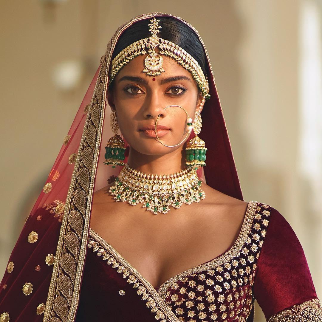 15 Deep Neck Blouse Designs from Sabyasachi That You've Got to Get Your  Hands On!