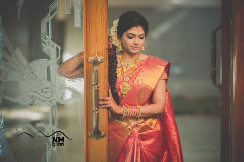 Silk saree bridal on sale look