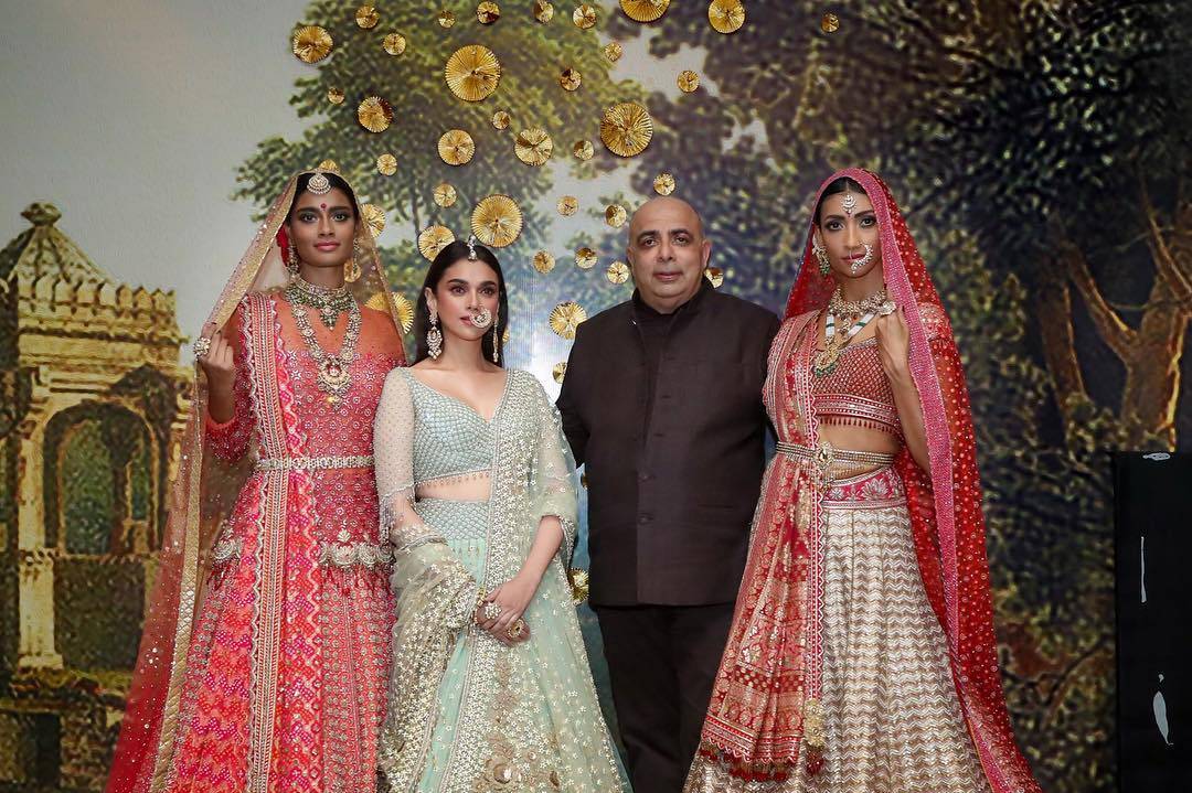 Is Powder Pink The New Red In Bridal Lehengas In 2021-22? | Latest bridal  lehenga, Latest bridal lehenga designs, Bridal lehenga images