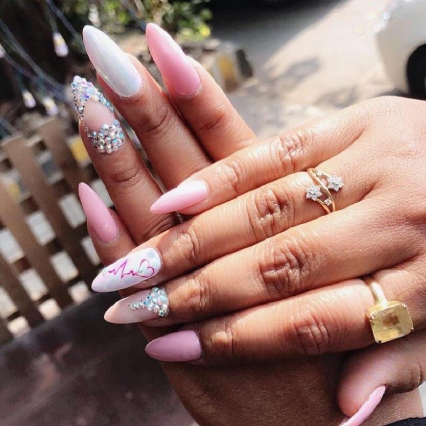 The Best Wedding Nails for Bride 2021 | wedding nail trends 2021