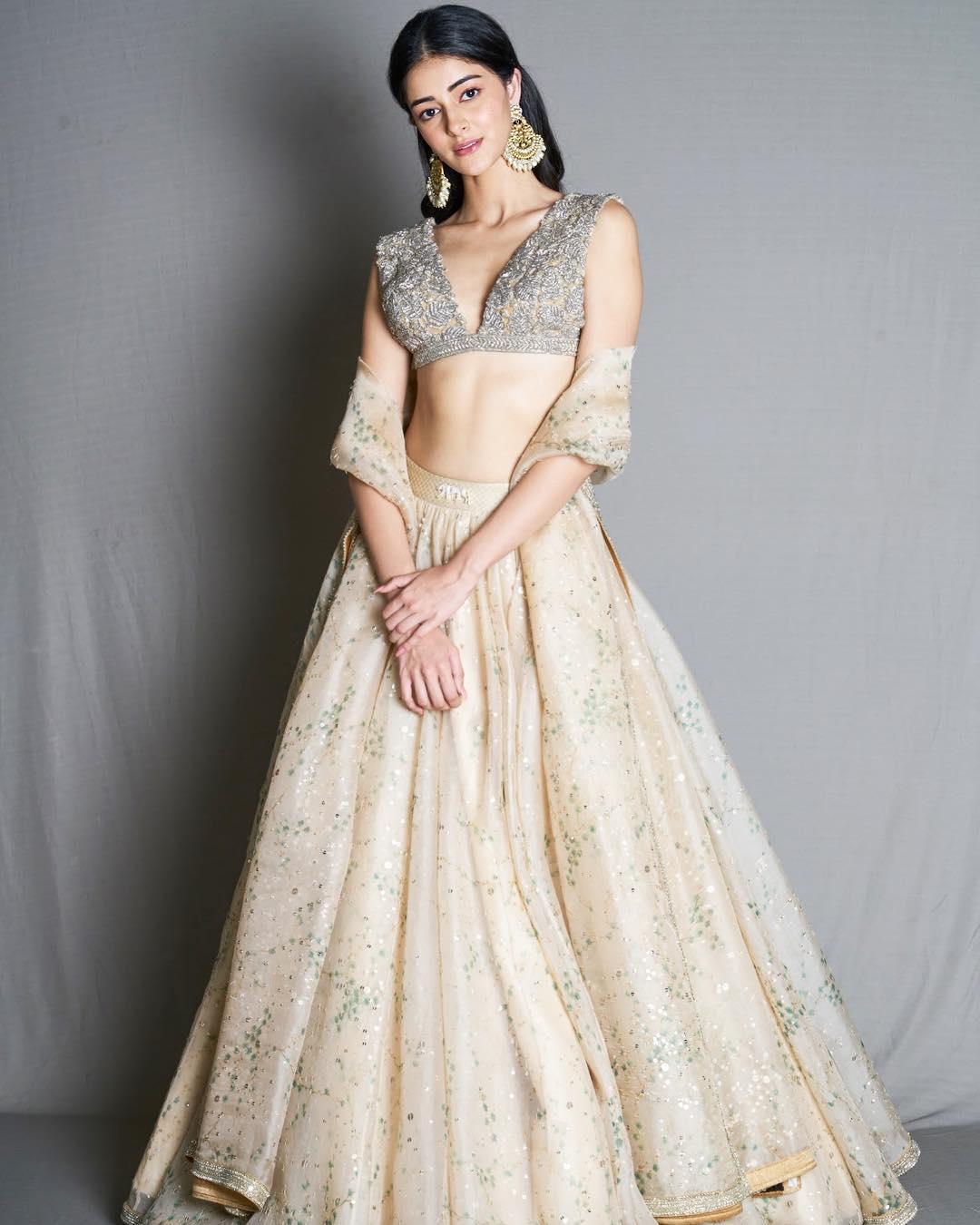 Sabyasachi Designer Indian Bollywood Style Bridal Bridesmaids Wedding Party  Wear Outfits Dresses Lehenga Choli for Womens Reday to Wear - Etsy