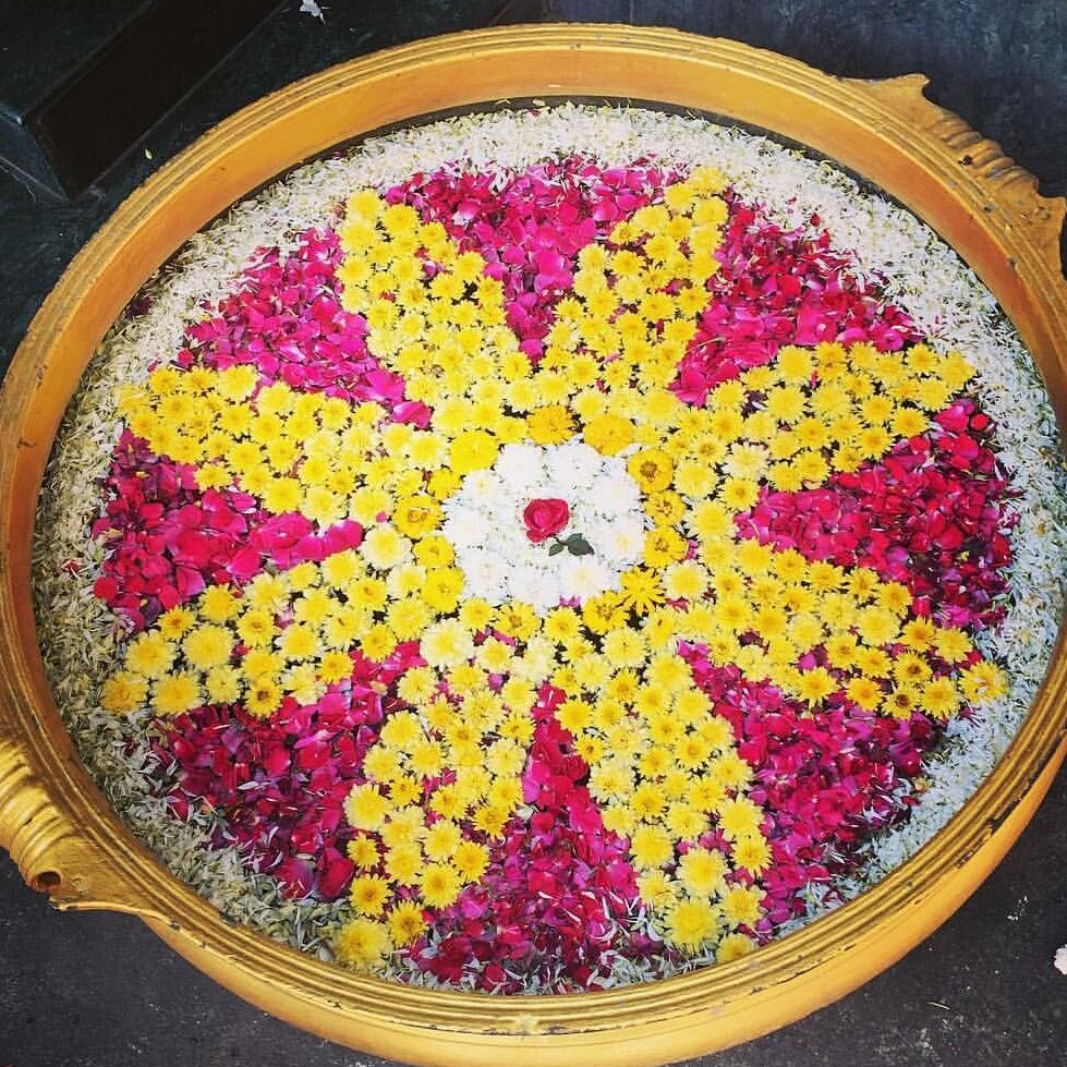 9 Beautiful Simple Rangoli Designs With Flowers for Your Wedding Venue