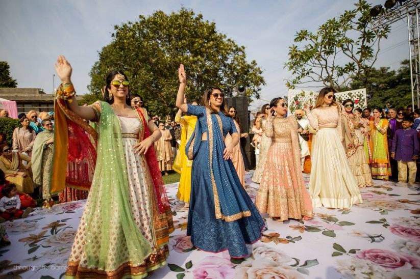 Rock Your Mehndi Dance By Checking These 5 Essential Event Details Before  You Hit The Floor