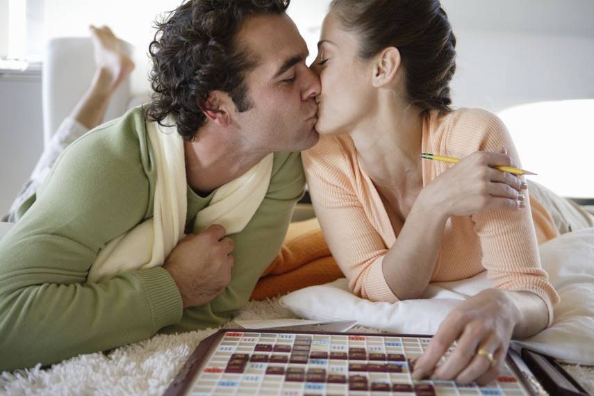 Indoor Games for the Newly Married Couples During   Isolation