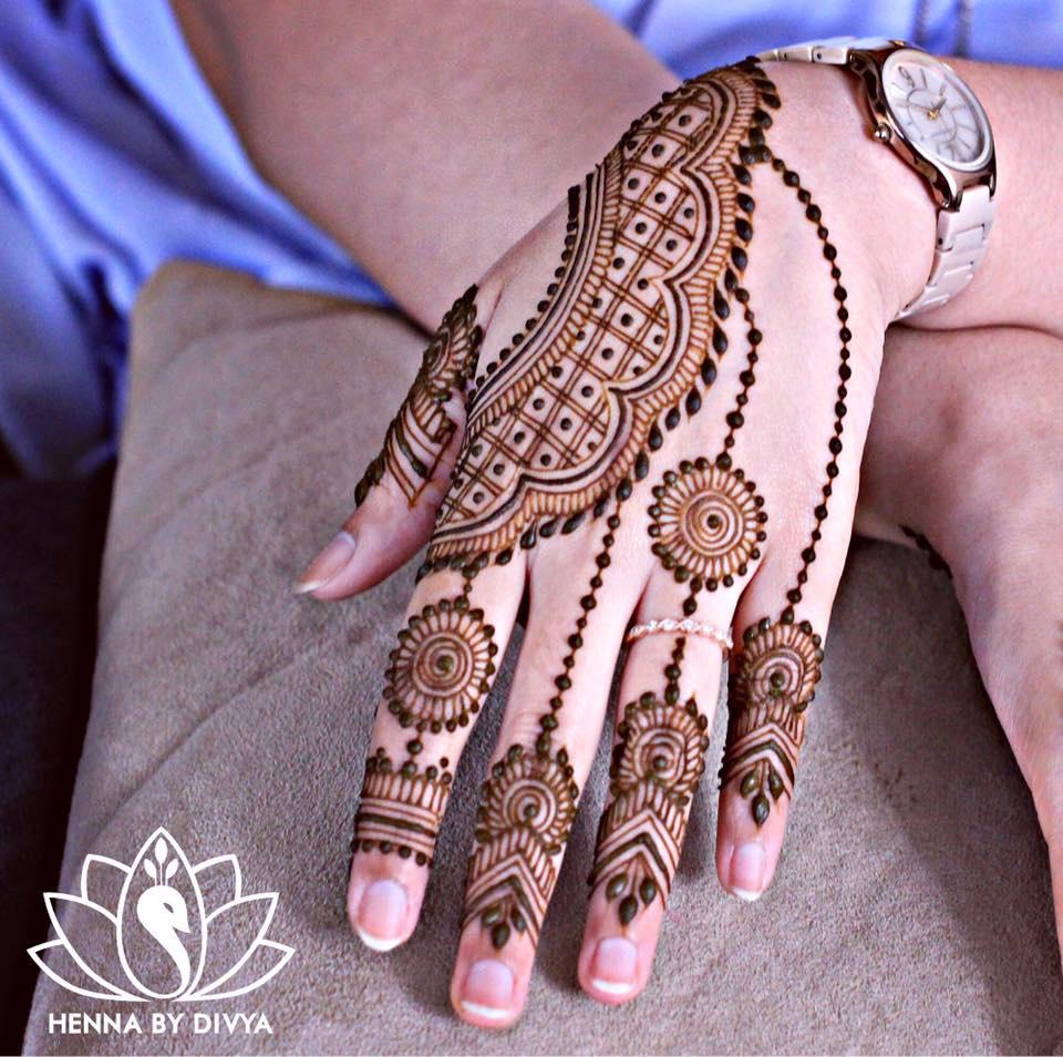 19 Simple Henna Designs: All the Inspiration You Need for the Upcoming ...