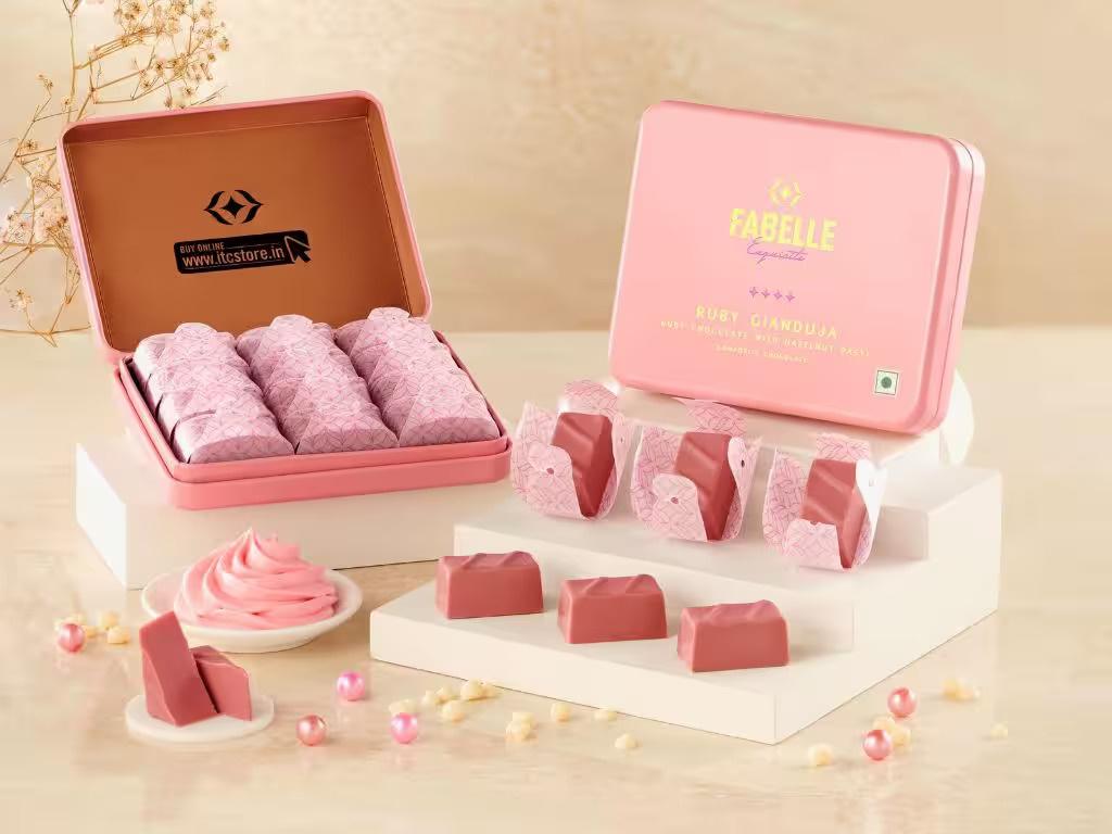 valentine's day gifts chocolate covered strawberries