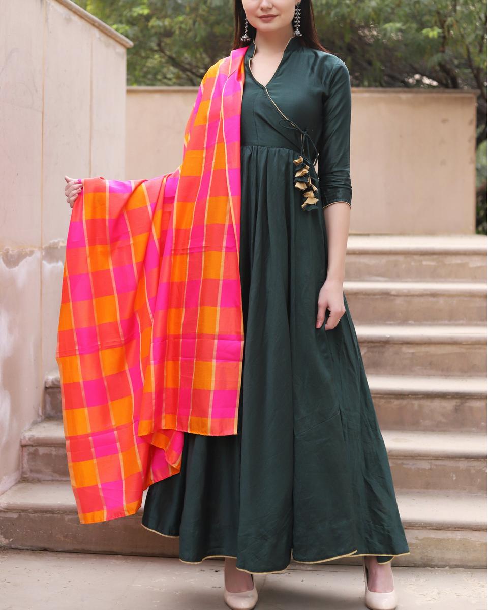 Rajasthani Clothes for Men and Women That Are Perfect for This Wedding ...
