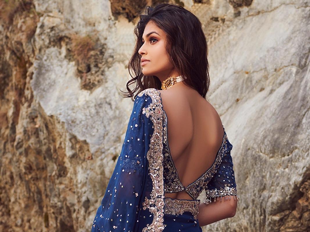 30+ Stunning Backless Blouse Designs for the Divas