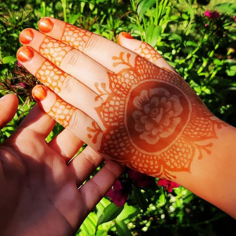 29+ Easy Mehndi Designs for Kids that Melt Hearts