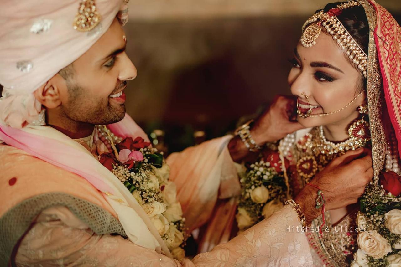 100+ Bridal Mehndi Captions for Instagram + Free AI Caption Generator |  HIX.AI