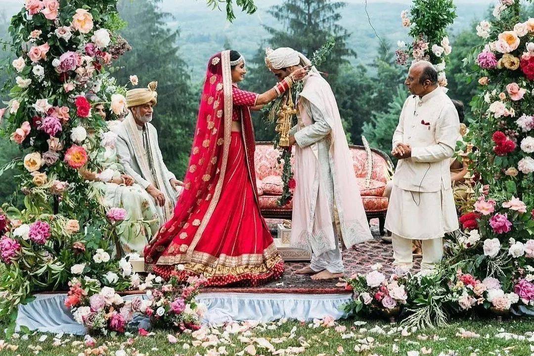 Taking Bridal Trousseau Inspiration from Fashion Bloggers for a Big Fat Indian  Wedding