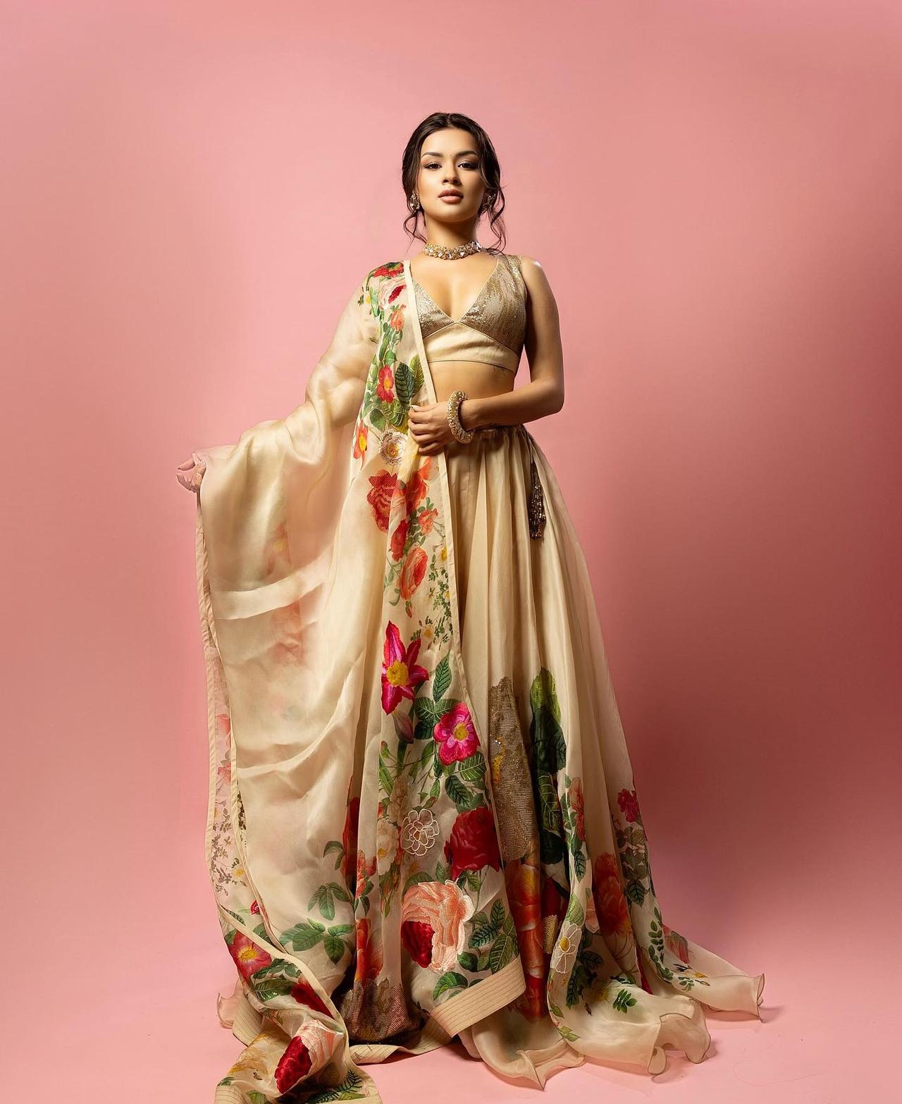 Beautiful Indian Wedding Dress Fabric Trim Gota Patti Embroidered Yellow  Sewing Sari Border Accessory Decor Trimming Crafting Lace Ribbon