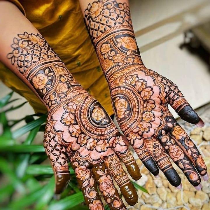 Art Deco Delight Half and Half Mehndi Design