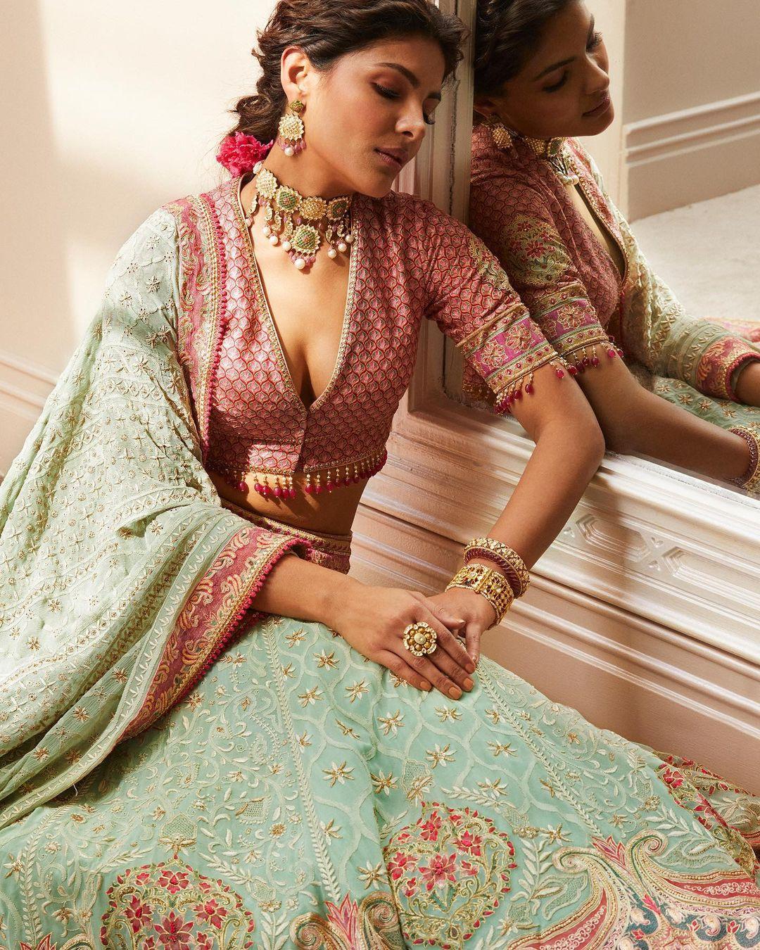 Lehenga Choli - Buy Designer Lehengas Online for Women | Indya Luxe