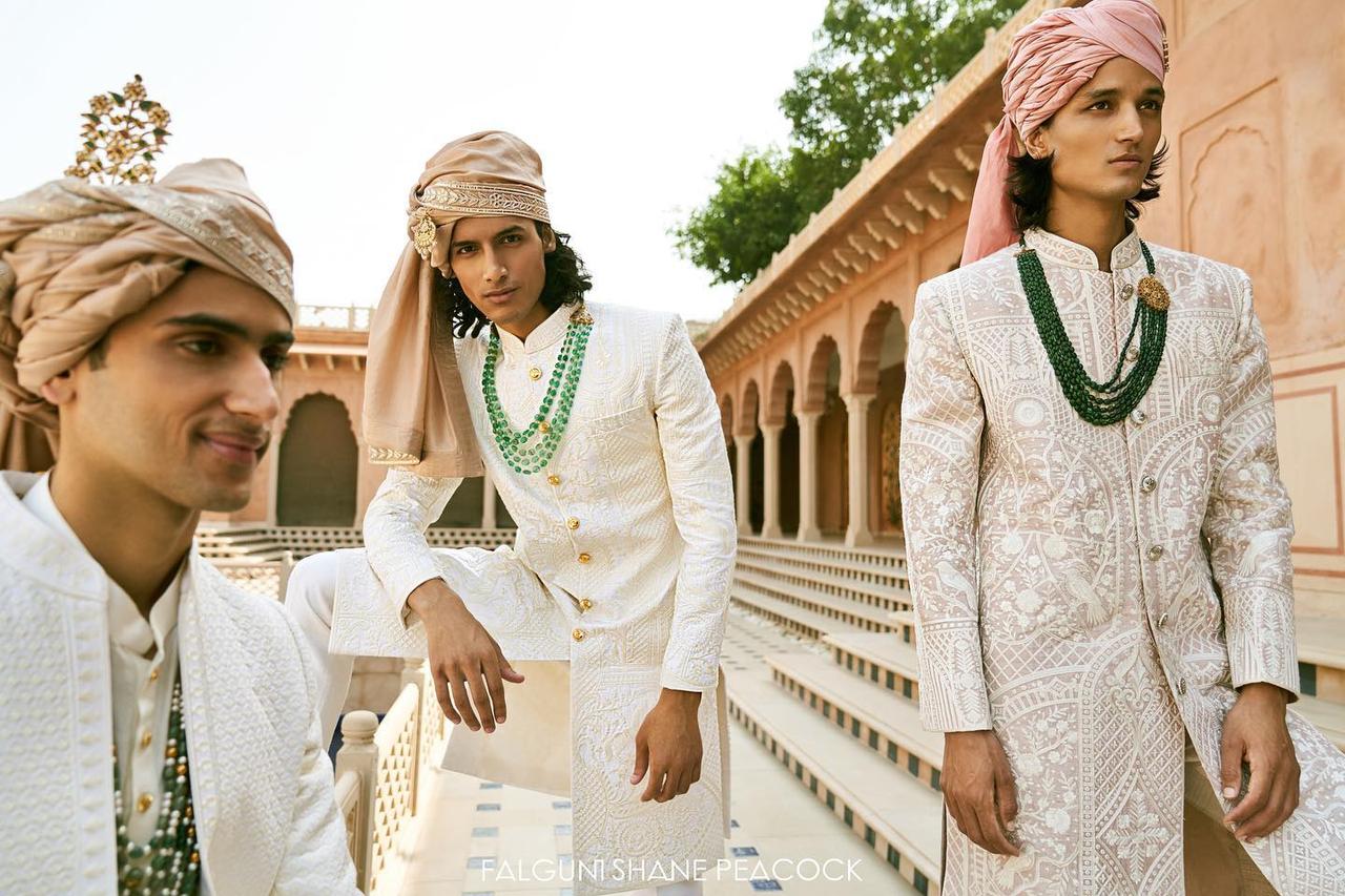 Sherwani for thin clearance groom