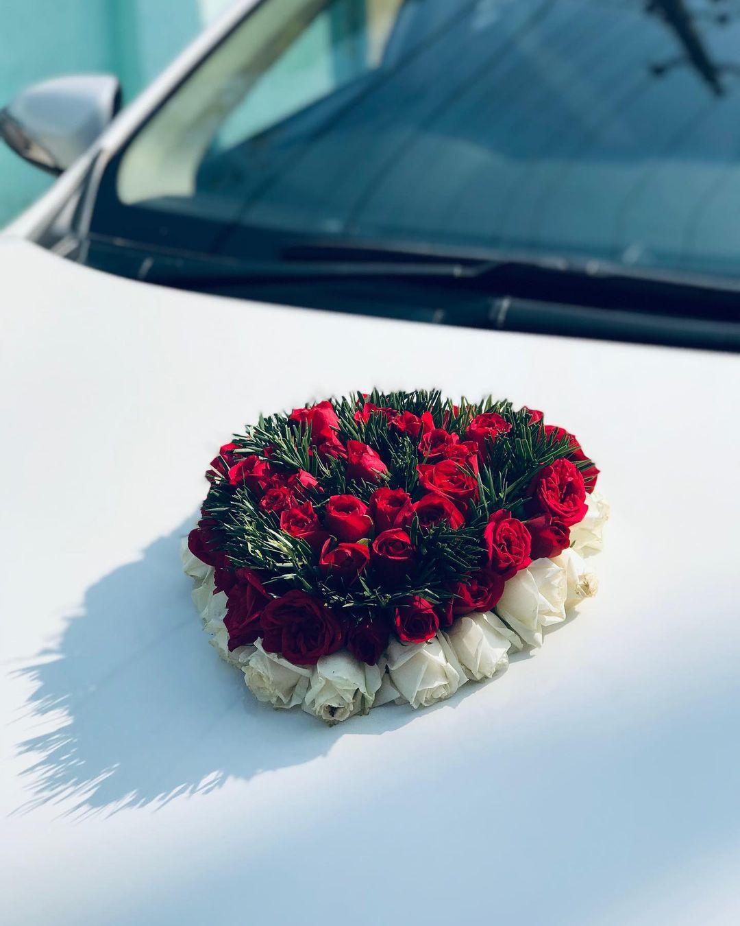 Easy store car decorations