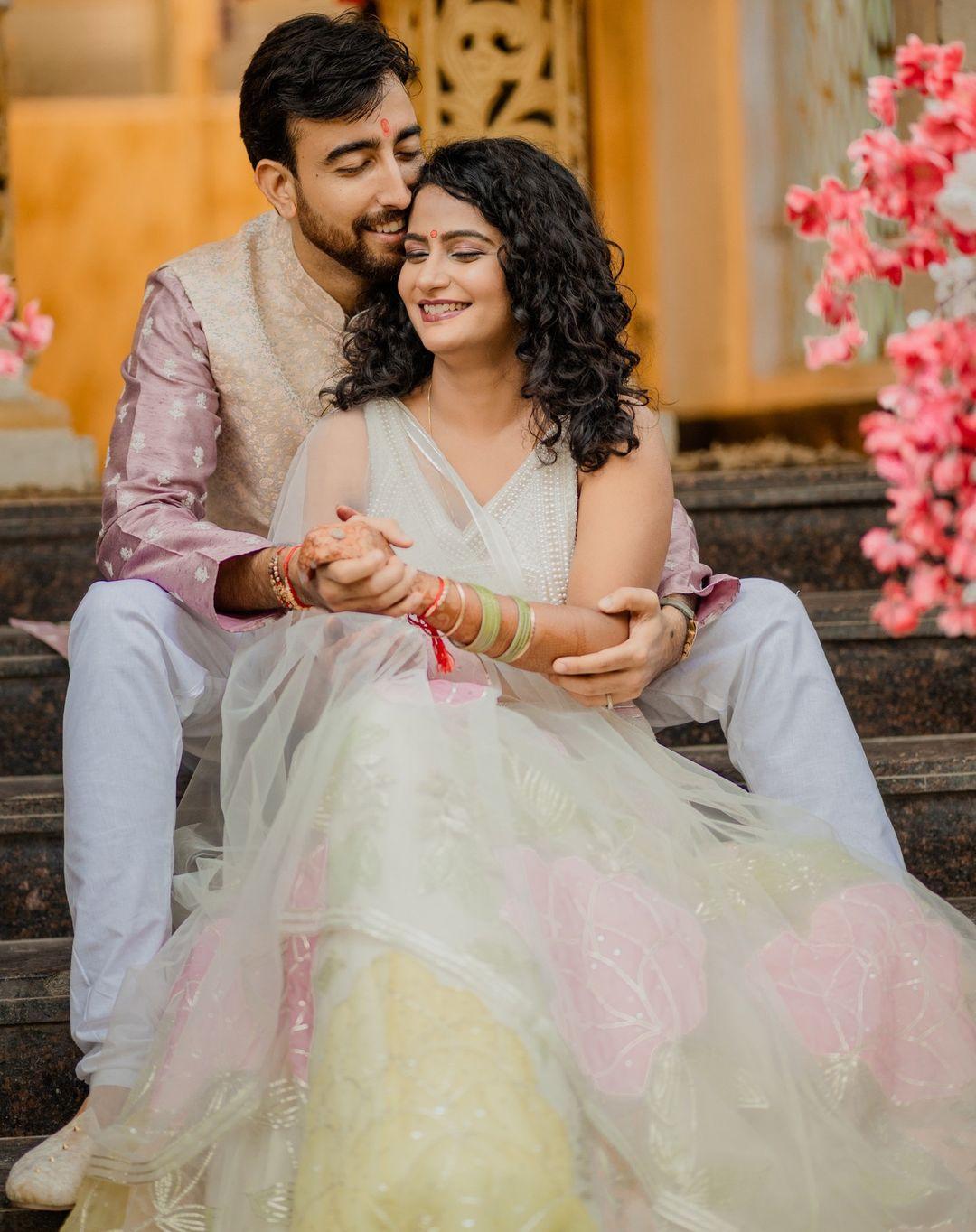 Custom made lehengas Inquiries➡️ ni*****@***** whatsapp +91769… | Indian  wedding photography poses, Indian wedding poses, Engagement photography  poses