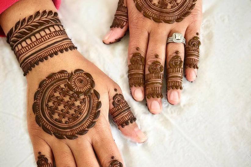 Simple Mandala Mehndi Design