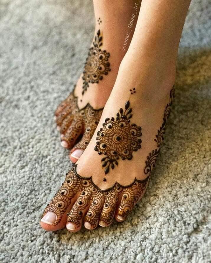 Most beautiful feet mehndi design for beginners | Easy leg mehndi design |  Simple heena design | - YouTube