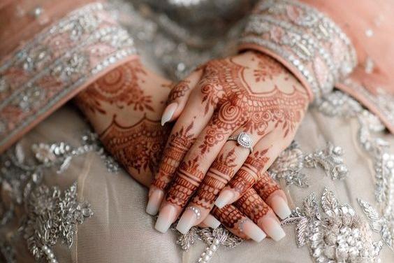 Bridal manicures