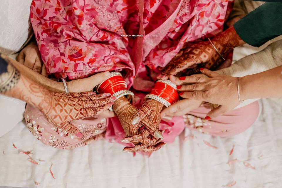 The Bangle Ceremony: Everything You Need to Know About this Wedding Ritual