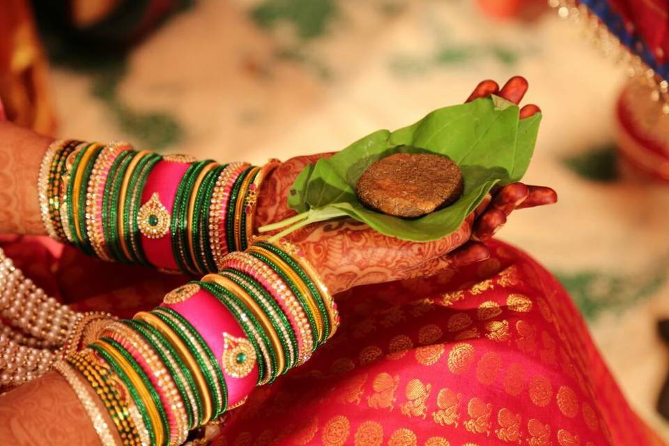 Find latest silk thread bangles design on your wedding day