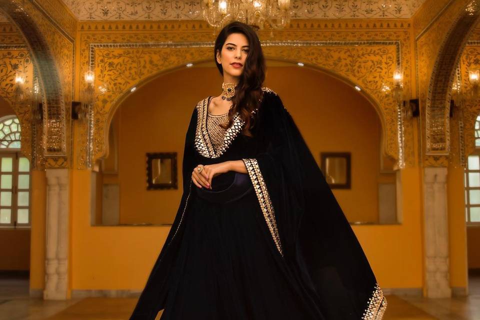 Women's Black And Gold Lehenga Set - Label Shaurya Sanadhya | Black and gold  lehenga, Gold lehenga, Party wear indian dresses