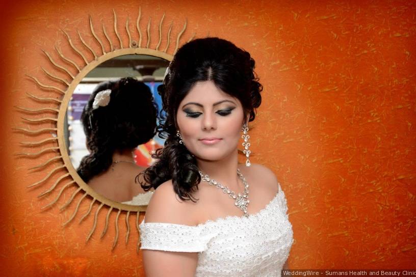 Photo of Christian Bride with Open Hairstyle and Bouquet