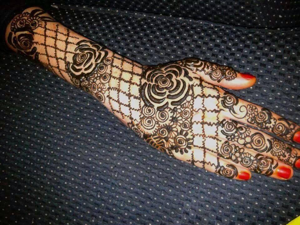 Beautiful and heavy henna design for backside | Modern dubai style mehndi.  - YouTube