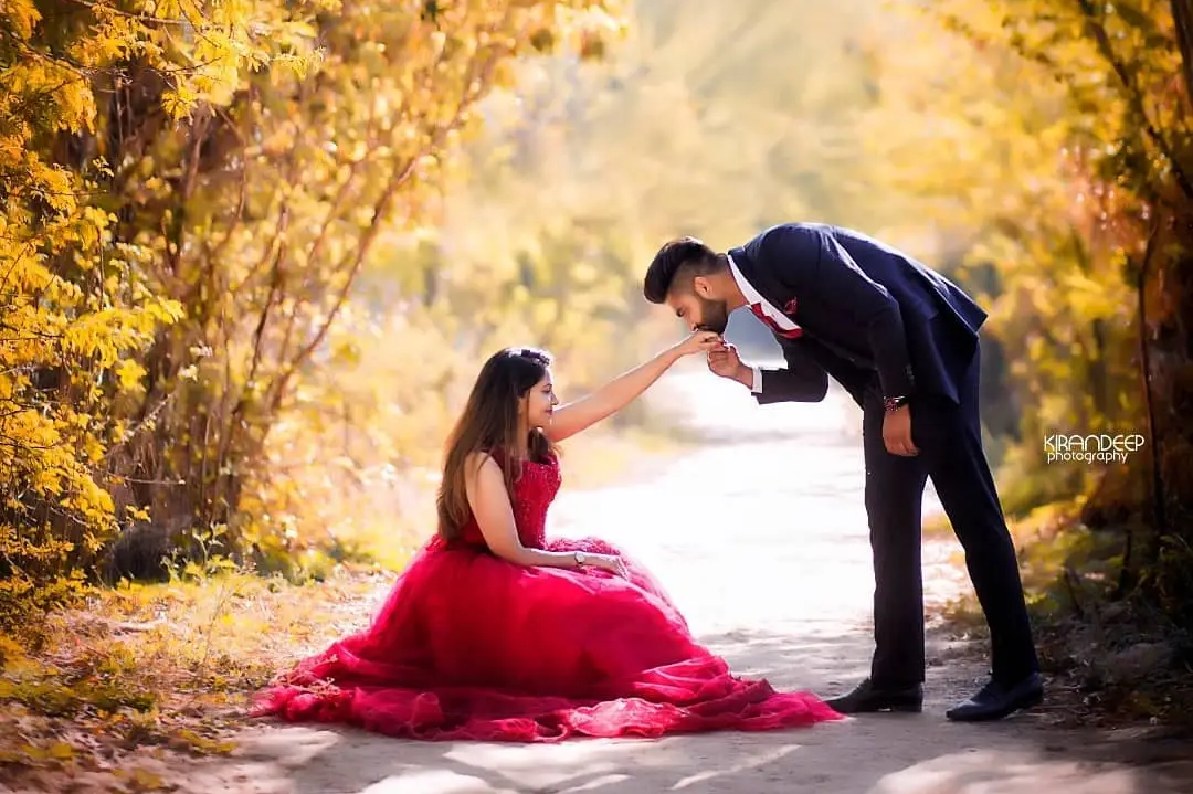 Everything You Need to Know About Proposing on One Knee