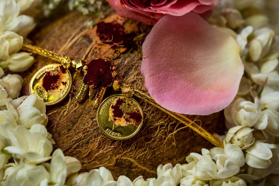 Indian Traditional Wedding Ceremony : Decorative Puja Thali Stock Photo -  Image of plate, bridal: 178286712
