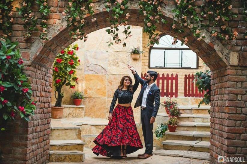 Forget About Your Body Type and Shape, Wear Crop Tops in Wedding Ceremonies  