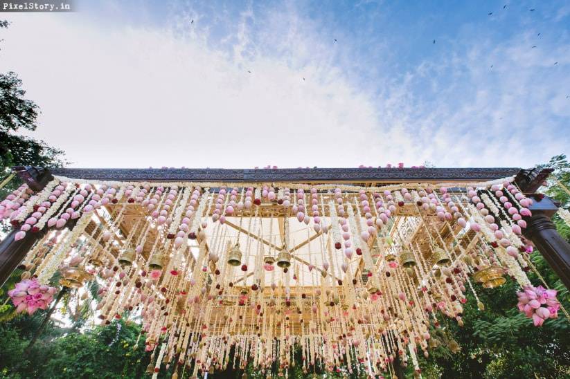 7 Reception Stage Decoration Ideas You Must Consider Before Calling Your Wedding Decorator