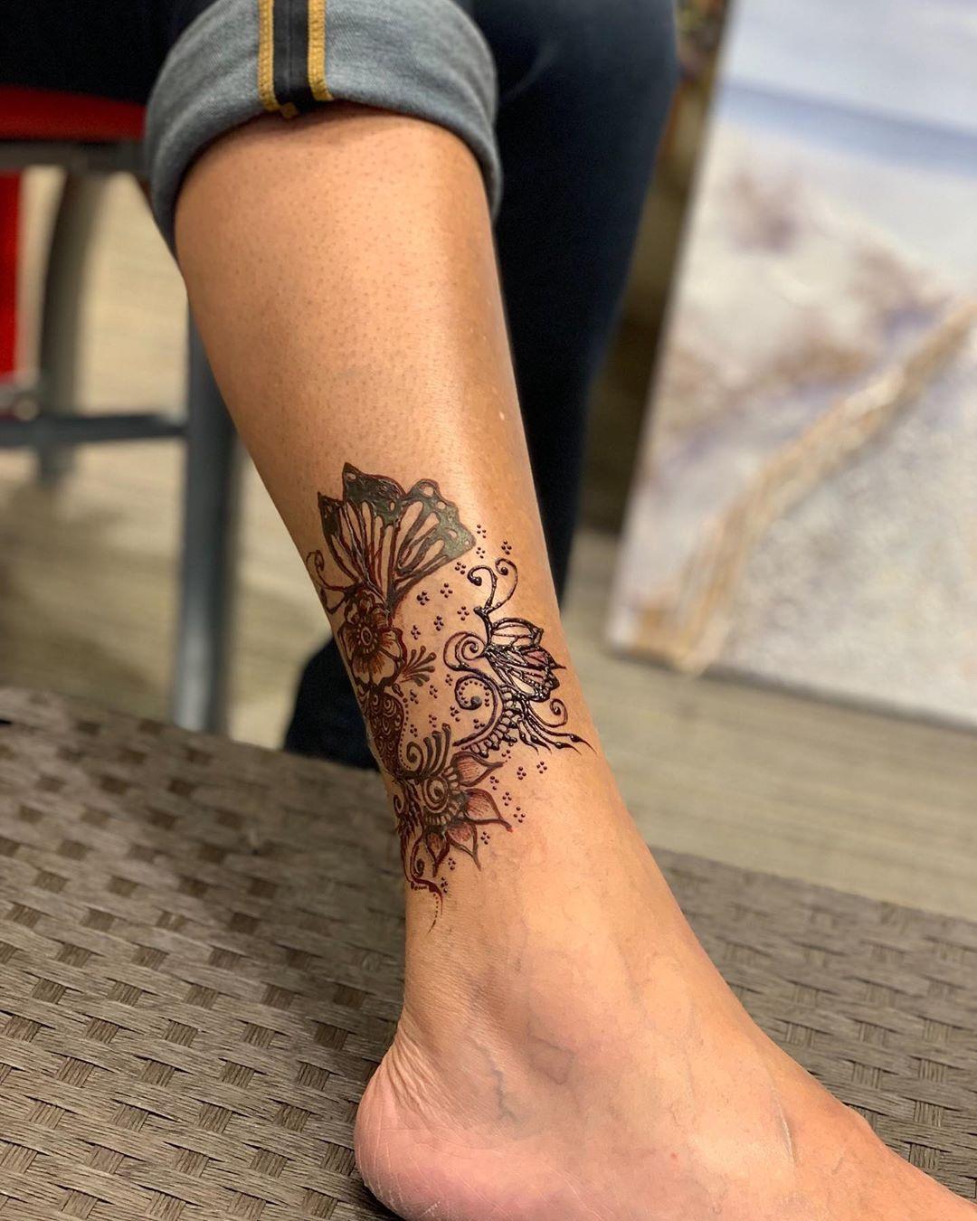 Butterfly tattoo by Shraddha fitoor skinmachinetattoo  Email for  appointments skinmachineteamgmailcom  minimalism  Instagram