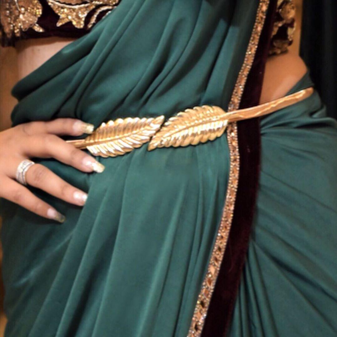 LEAF MOTIF BELT WITH SAREE
HOW TO STYLE SAREE WITH BELT